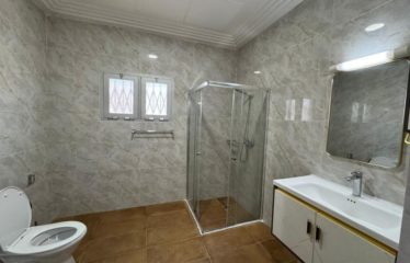 ABIDJAN COCODY : Villa duplex à louer 8 pièces