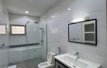 ABIDJAN COCODY : Villa duplex à louer 8 pièces