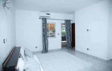 ABIDJAN COCODY : Appartement 4 pièces à vendre – II Plateaux