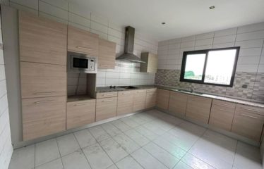 ABIDJAN COCODY :Location Appartement 4 pièces aux 2 plateaux vallon