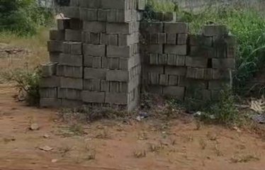 ABIDJAN COCODY : Terrain résidentiel à vendre 716 m2