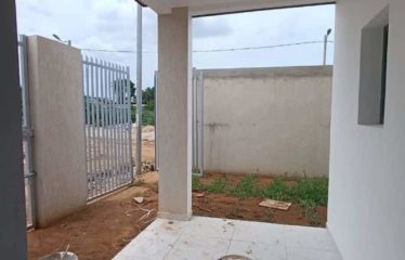 ABIDJAN BINGERVILLE : Villa Duplex en construction à vendre