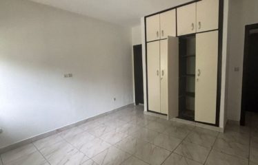 ABIDJAN COCODY : Villa duplex 5 pièces à louer – 2 Plateaux Vallon