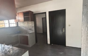 ABIDJAN COCODY : Villa duplex 5 pièces à louer – 2 Plateaux Vallon