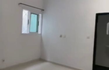ABIDJAN BINGERVILLE : Villa 3 pièces à vendre avec dépendance