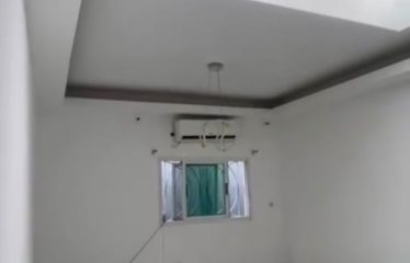 ABIDJAN BINGERVILLE : Villa 3 pièces à vendre avec dépendance