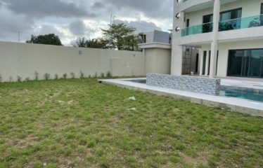 ABIDJAN BINGRVILLE : Villa grand standing à vendre – Cité Laurier