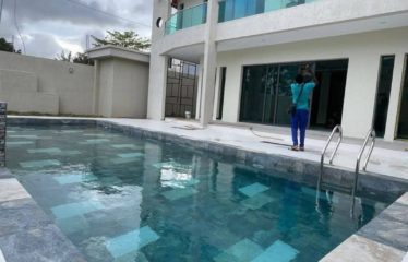 ABIDJAN BINGRVILLE : Villa grand standing à vendre – Cité Laurier