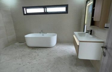ABIDJAN BINGRVILLE : Villa grand standing à vendre – Cité Laurier