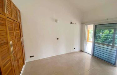 ABIDJAN COCODY : Villa duplex 6 pièces à louer – FAYA CITÉ SYNATRESOR