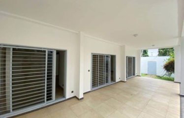 ABIDJAN COCODY : Villa duplex 6 pièces à louer – FAYA CITÉ SYNATRESOR