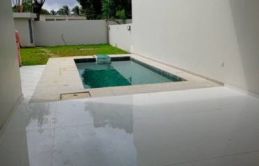 ABIDJAN COCODY : Villa duplex haut standing à louer avec piscine
