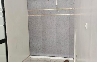 ABIDJAN COCODY : Magasin en mezzanine à louer