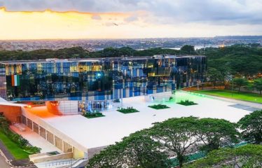 ABIDJAN LE PLATEAU : Appartement meublé à louer 120 m2