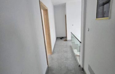 ABIDJAN COCODY : Villa 5 pièces avec piscine à vendre