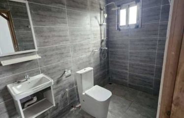 ABIDJAN COCODY : Villa 5 pièces avec piscine à vendre