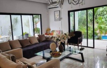 ABIDJAN COCODY : Villa duplex 10 pièces à vendre