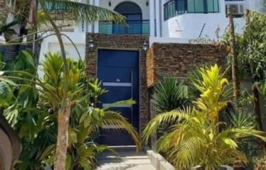 ABIDJAN COCODY : Villa duplex 10 pièces à vendre