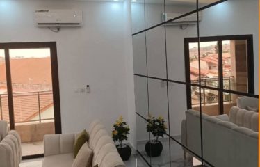 ABIDJAN COCODY : Appartement meublé 4 pièces à vendre