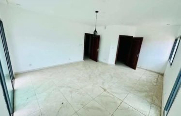 ABIDJAN COCODY : Appartement de 3 pièces à louer – FAYA