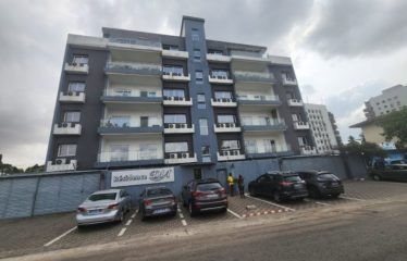 ABIDJAN COCODY : Immeuble R+5 à vendre
