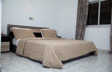 ABIDJAN COCODY : Appartement 4 pièces avec piscine à vendre