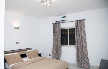 ABIDJAN COCODY : Appartement 4 pièces avec piscine à vendre