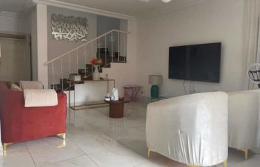 ABIDJAN COCODY : Maison en duplex en location 5 pièces