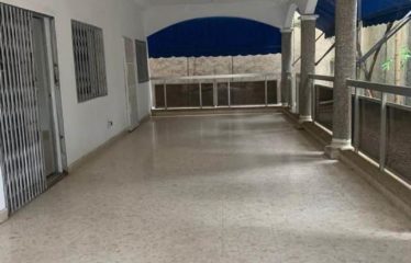 ABIDJAN COCODY : Location maison duplex 10 pièces – Idéal bureaux