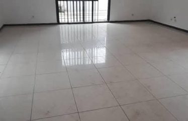 ABIDJAN COCODY : Location maison duplex 10 pièces – Idéal bureaux