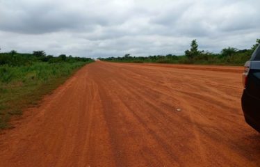 YAMOUSSOUKRO : Terrain 400 m2 à vendre
