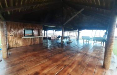 ASSINIE : Fond de commerce à vendre au bord de mer