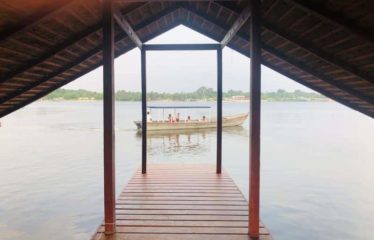 ASSINIE : Hôtel de luxe à vendre