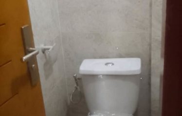 ABIDJAN ANGRÉ : Villa à louer 4 pièces