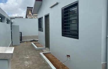 YOPOUGON : Villa 5 pièces à la vente