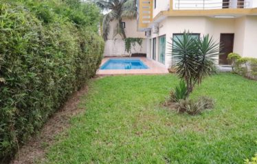 ABIDJAN COCODY : Villa duplex 6 pièces à louer