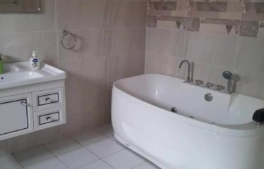 ABIDJAN COCODY : Villa duplex 6 pièces à louer