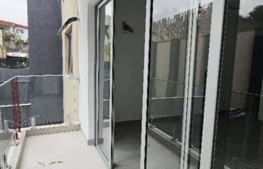 ABIDJAN BINGERVILLE : Villa duplex 6 pièces à vendre