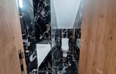 ABIDJAN COCODY : Villa triplex 6 pièces à vendre