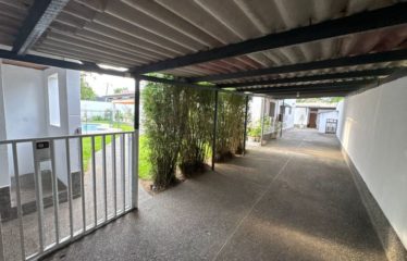 ABIDJAN COCODY : Villa duplex avec piscine à louer