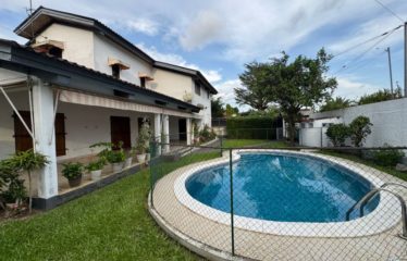 ABIDJAN COCODY : Villa duplex avec piscine à louer