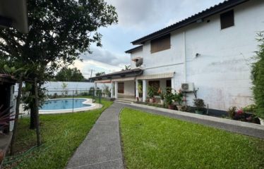 ABIDJAN COCODY : Villa duplex avec piscine à louer