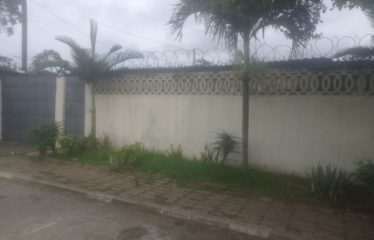 ABIDJAN ANGRÉ : Villa basse de 4 pièces avec garage à louer