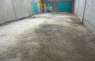 ABIDJAN COCODY : Entrepôt 500 m² à louer au Dokui