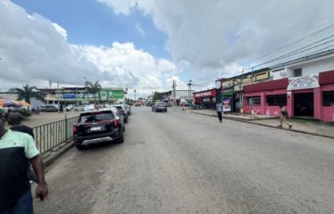 ABIDJAN COCODY : Villa duplex à usage commercial à vendre