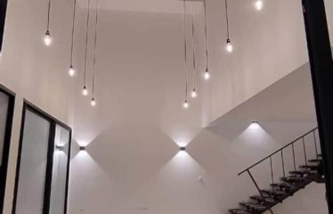 ABIDJAN COCODY : Villa duplex 5 pièces avec piscine à louer