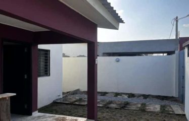 GRAND-BASSAM : Villa basse de 3 pièces en location