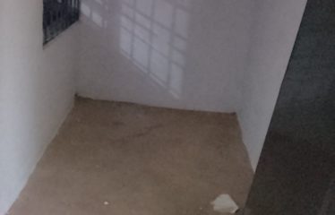 ABIDJAN ABOBO : Villa de 3 pièces à louer