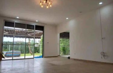 ABIDJAN COCODY : Villa duplex 6 pièces à louer