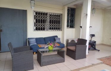 ABIDJAN ANGRÉ : Villa basse de 4 pièces à vendre